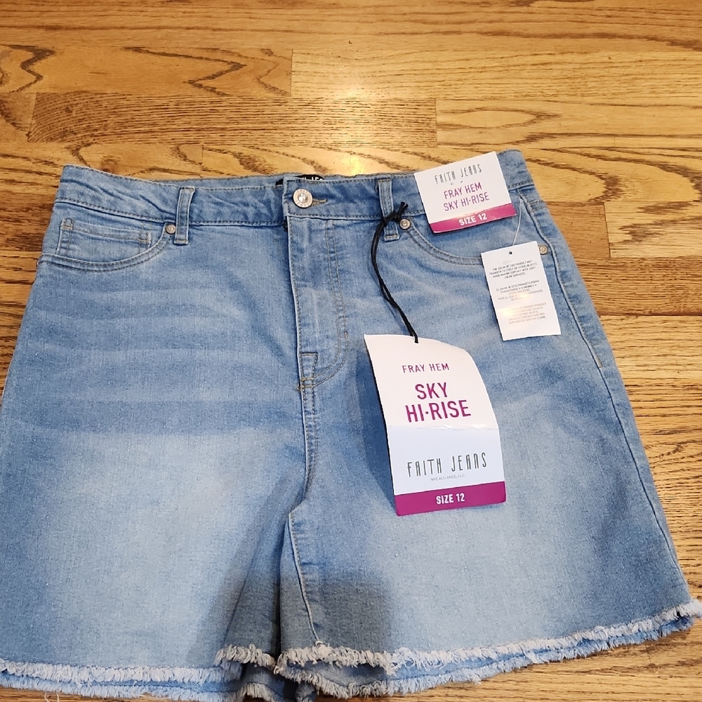 Faith Jeans Women's Light Blue Denim Shorts Fray Hem Sky Hi Rise